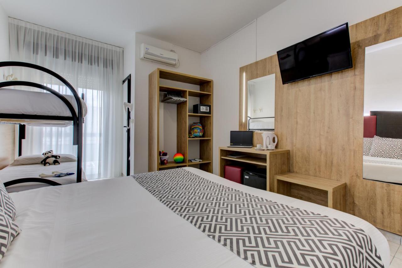 Hotel Grazia Riccione Extérieur photo