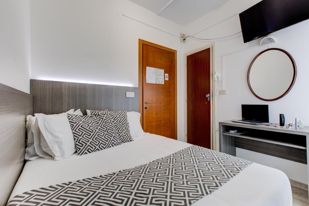 Hotel Grazia Riccione Extérieur photo