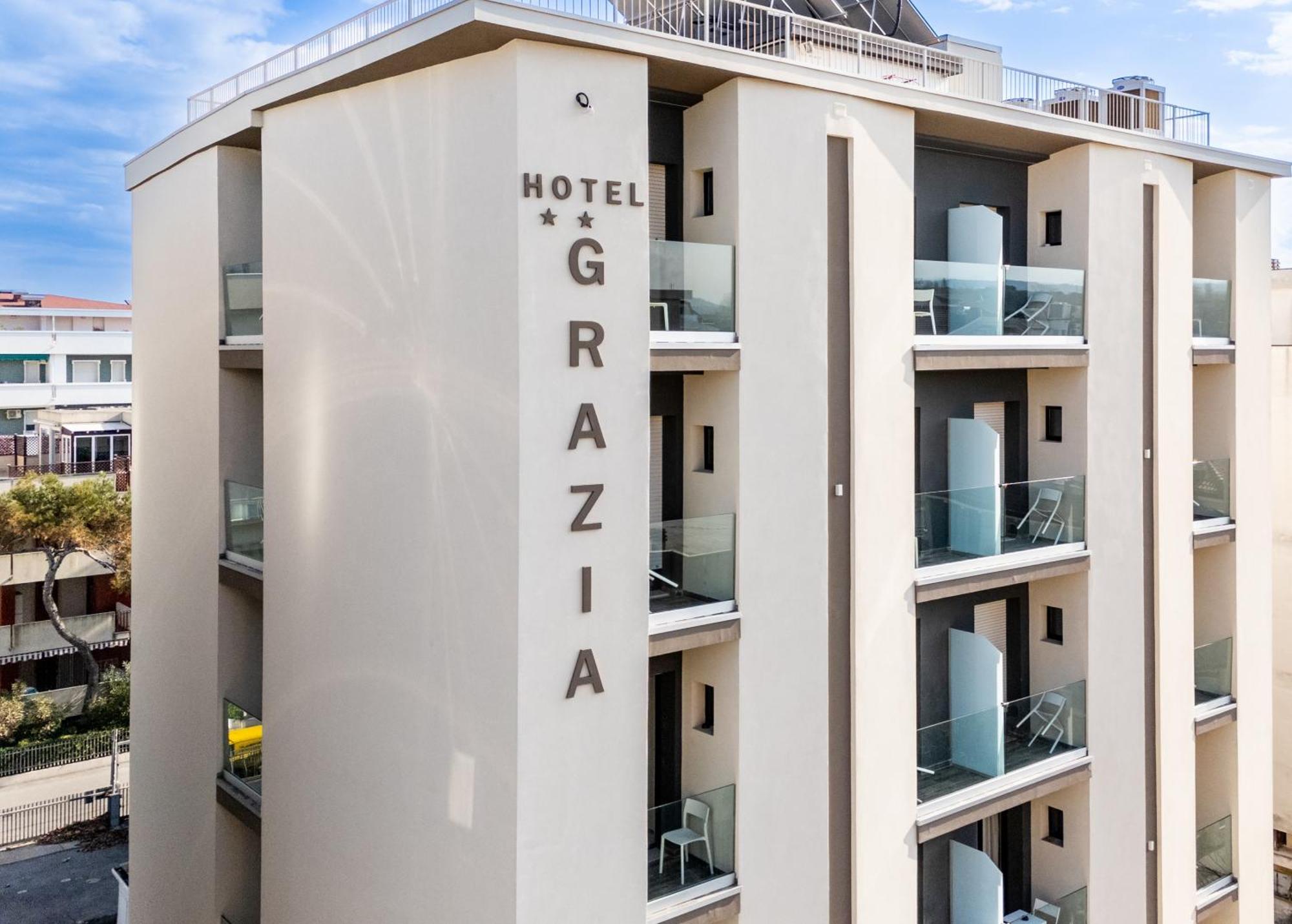 Hotel Grazia Riccione Extérieur photo