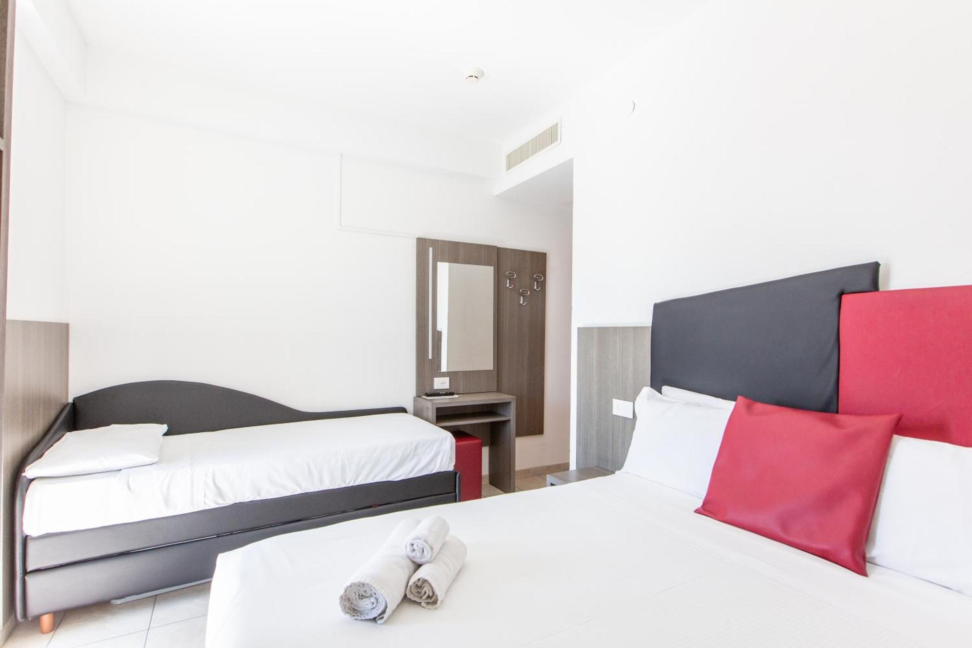 Hotel Grazia Riccione Extérieur photo